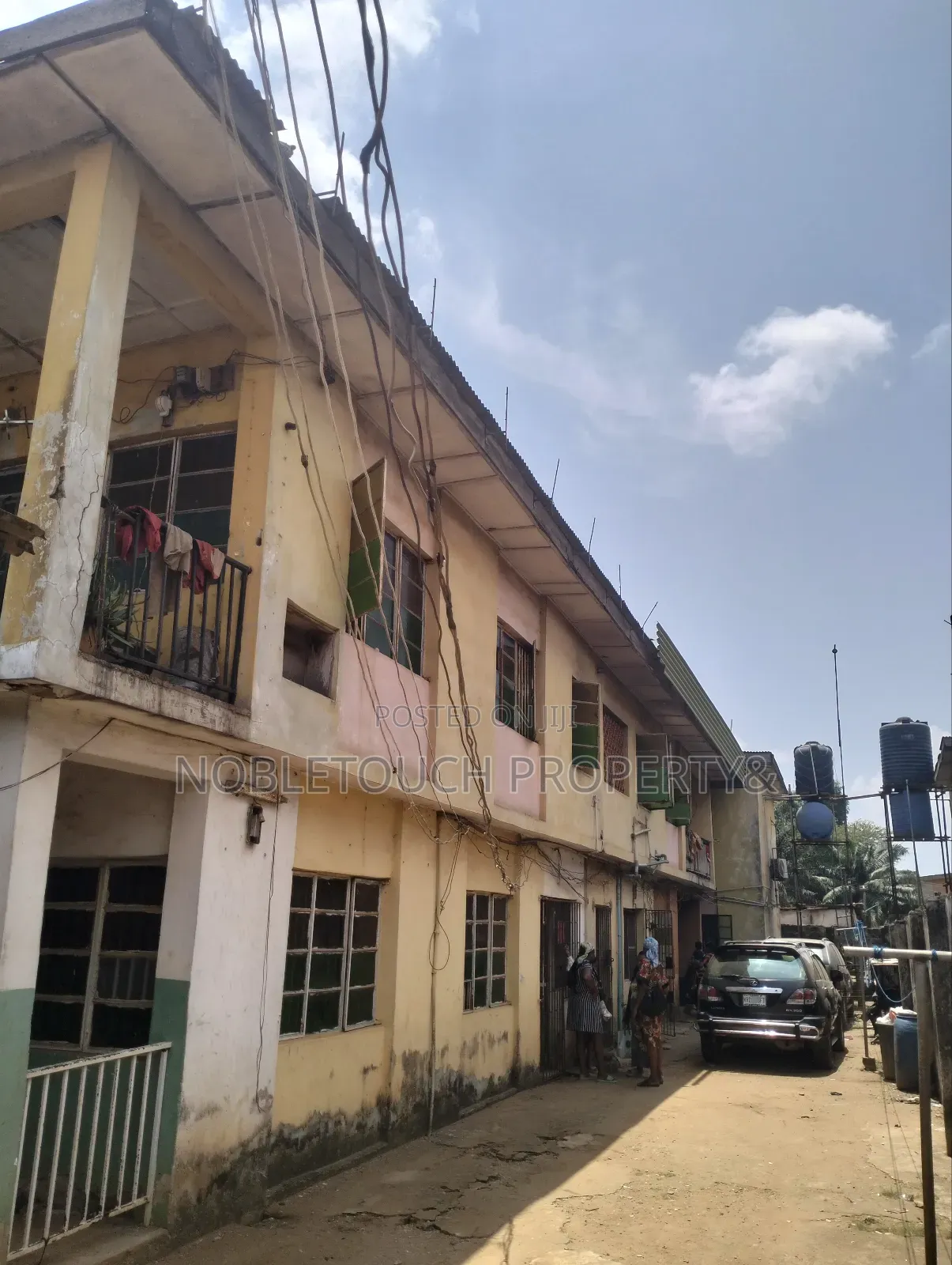 3bdrm Block of Flats in Ejigbo Lagos, Orilowo for sale