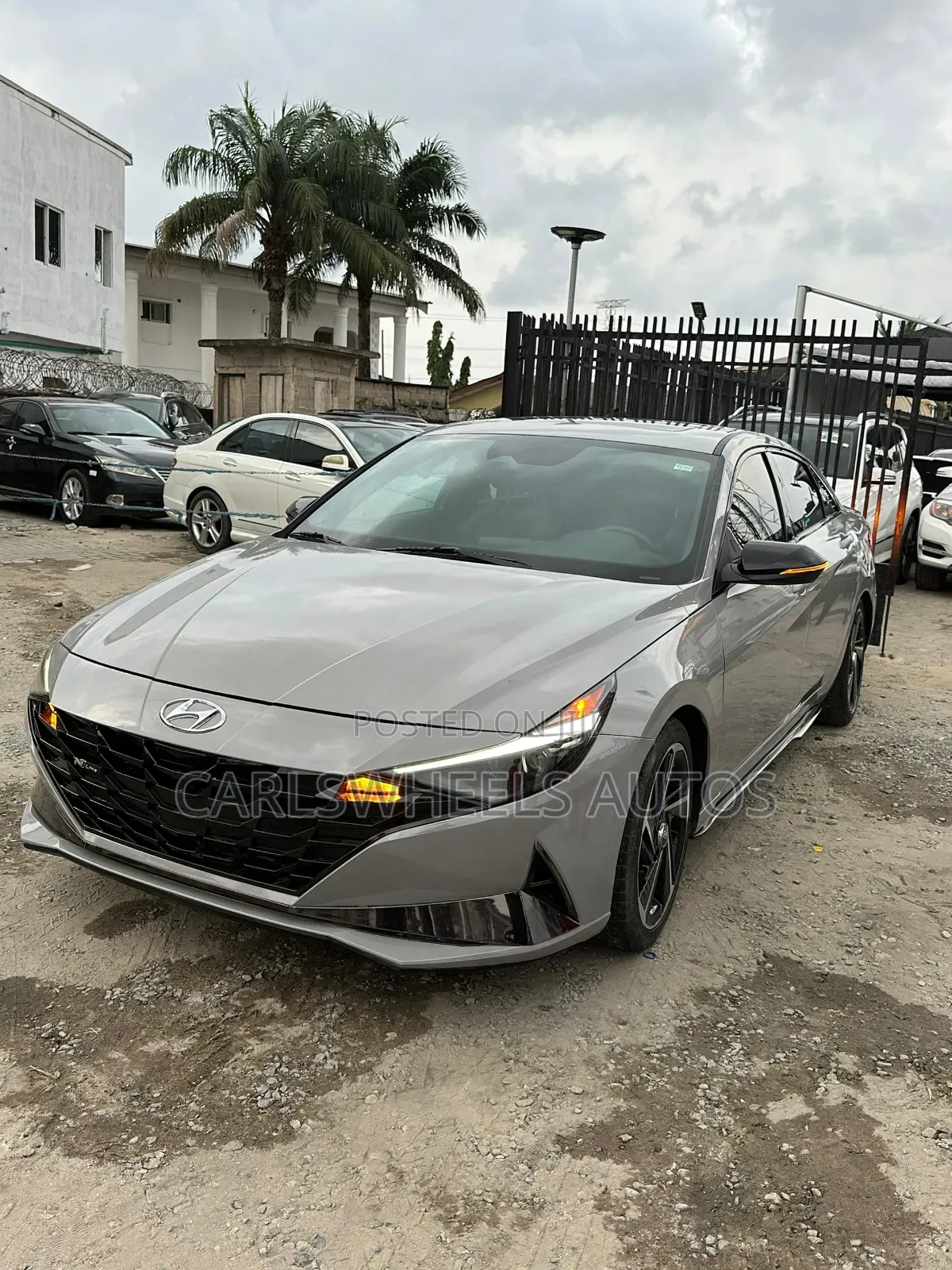 Hyundai Elantra 2023 Gray
