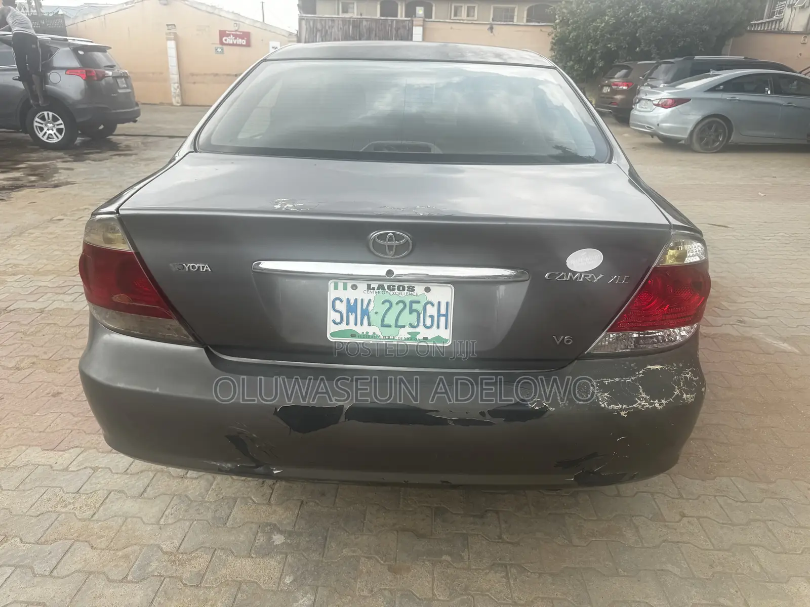 Toyota Camry XLE V6 4dr Sedan (3.0L 6cyl 5A) 2005 Gray