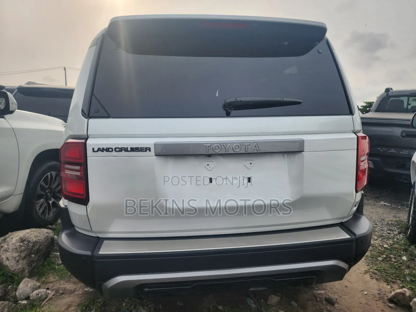 Toyota Land Cruiser 2024 White