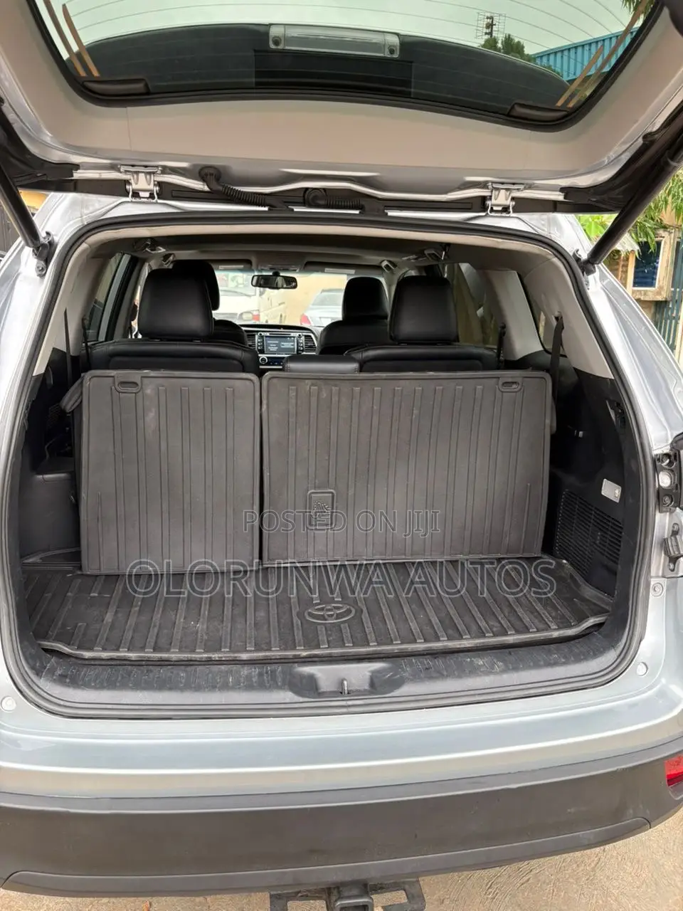 Toyota Highlander XLE V6 4x2 (3.5L 6cyl 6A) 2016 Silver