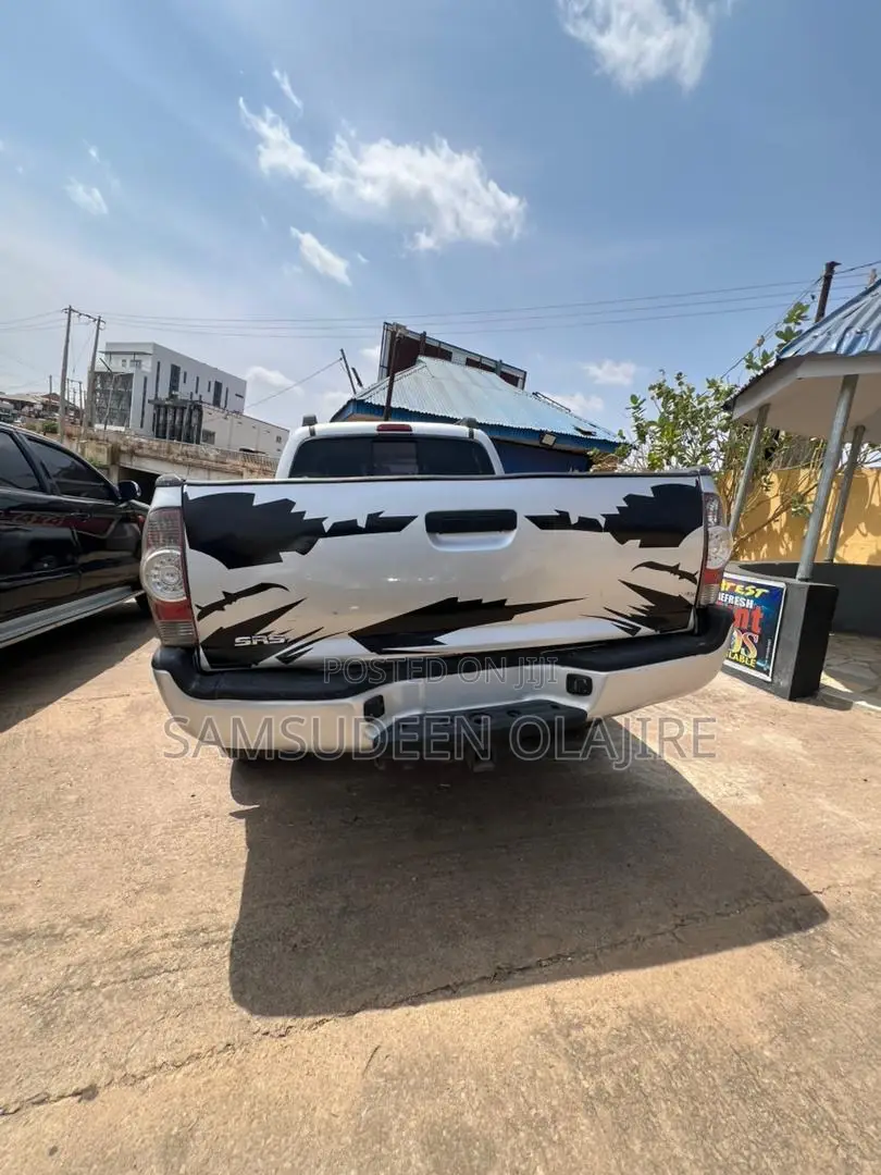 Toyota Tacoma 2008 Silver