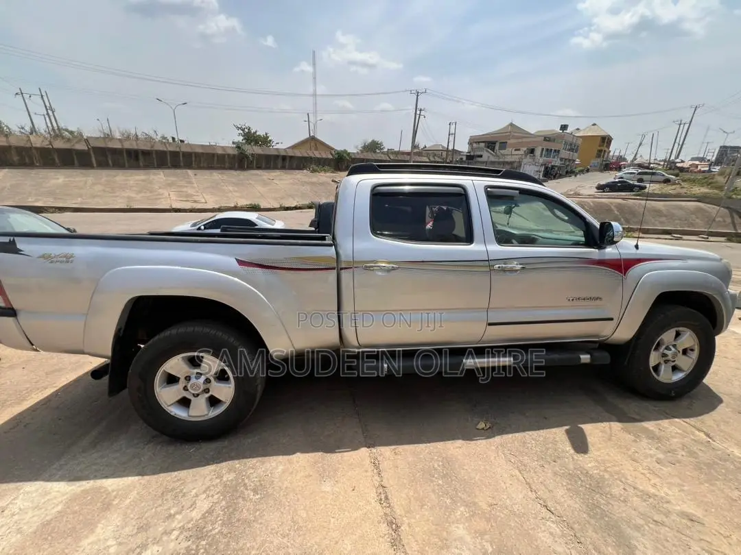 Toyota Tacoma 2008 Silver