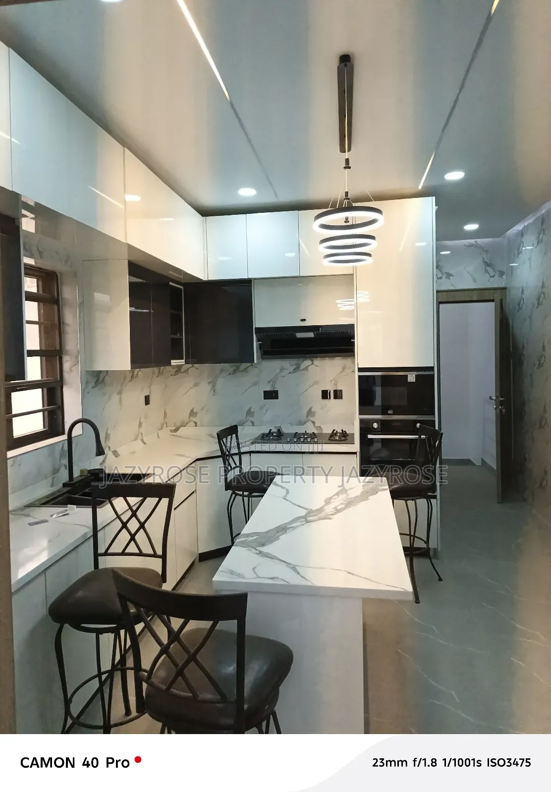 6bdrm Duplex in Guzape District for sale