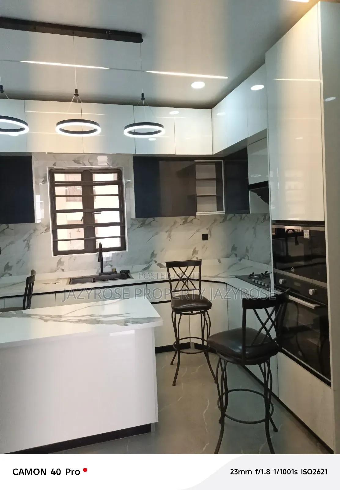 6bdrm Duplex in Guzape District for sale
