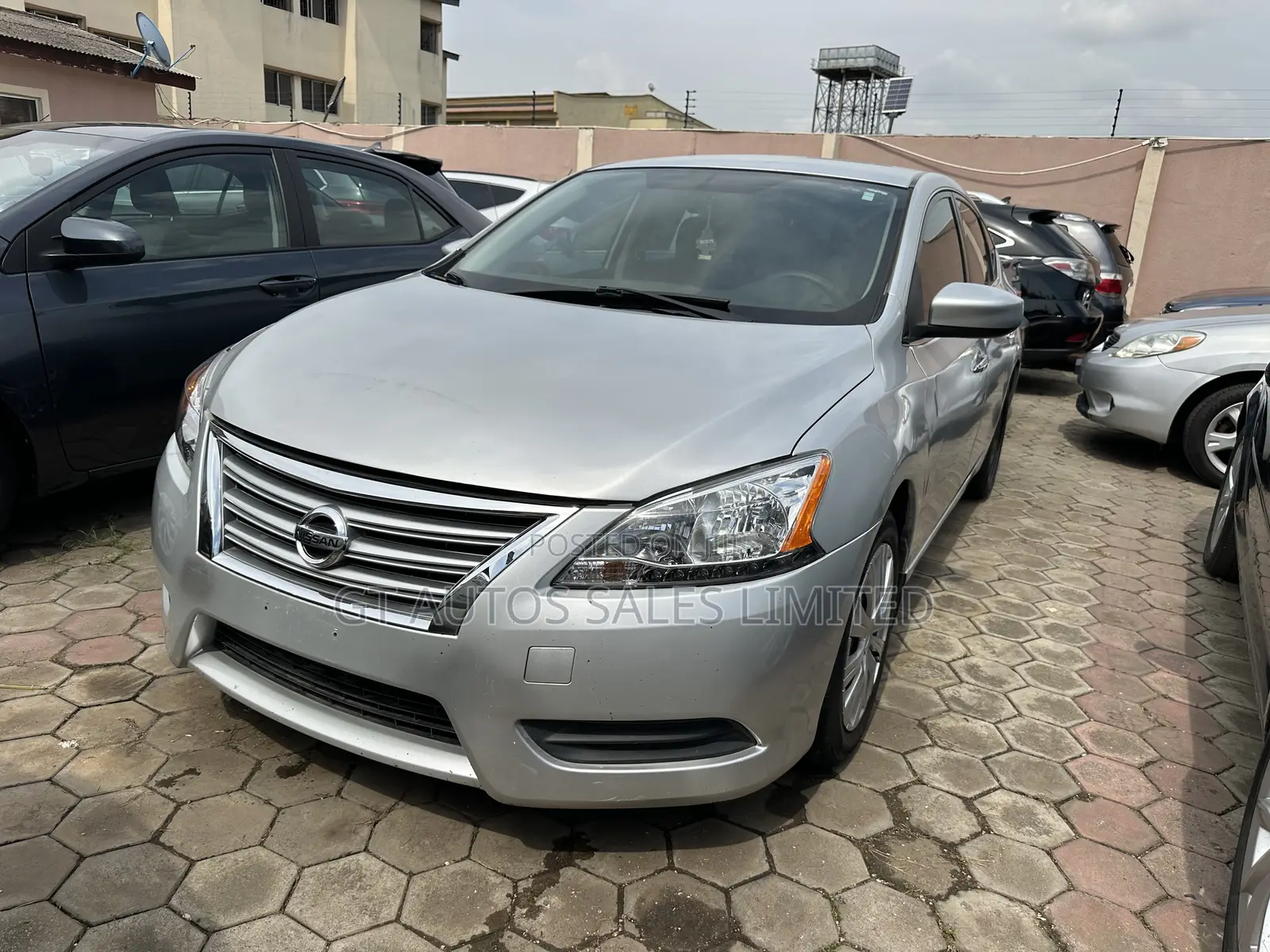 Nissan Sentra S 4dr Sedan (1.8L 4cyl 6M) 2014 Silver