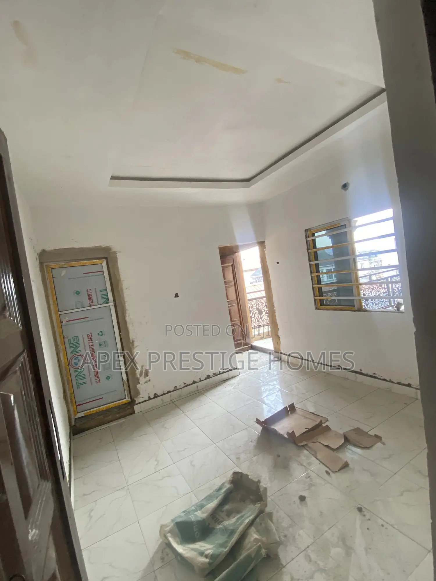 Studio Apartment in Shomolu for sale