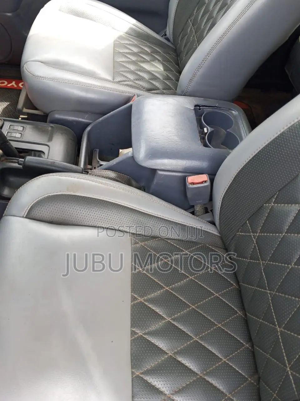 Toyota Land Cruiser HDJ 100 2000 Green