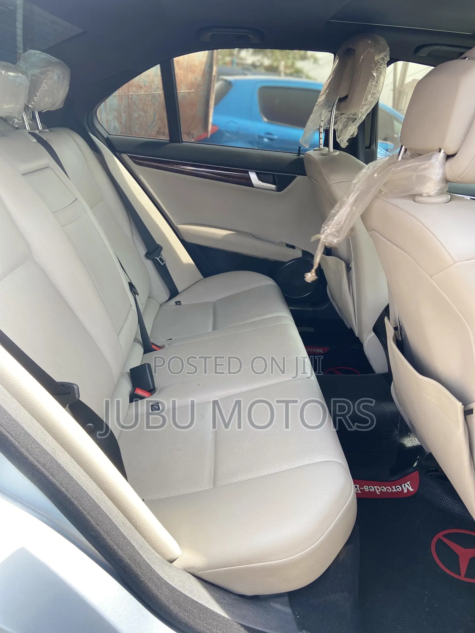 Mercedes-Benz C250 2013 Blue
