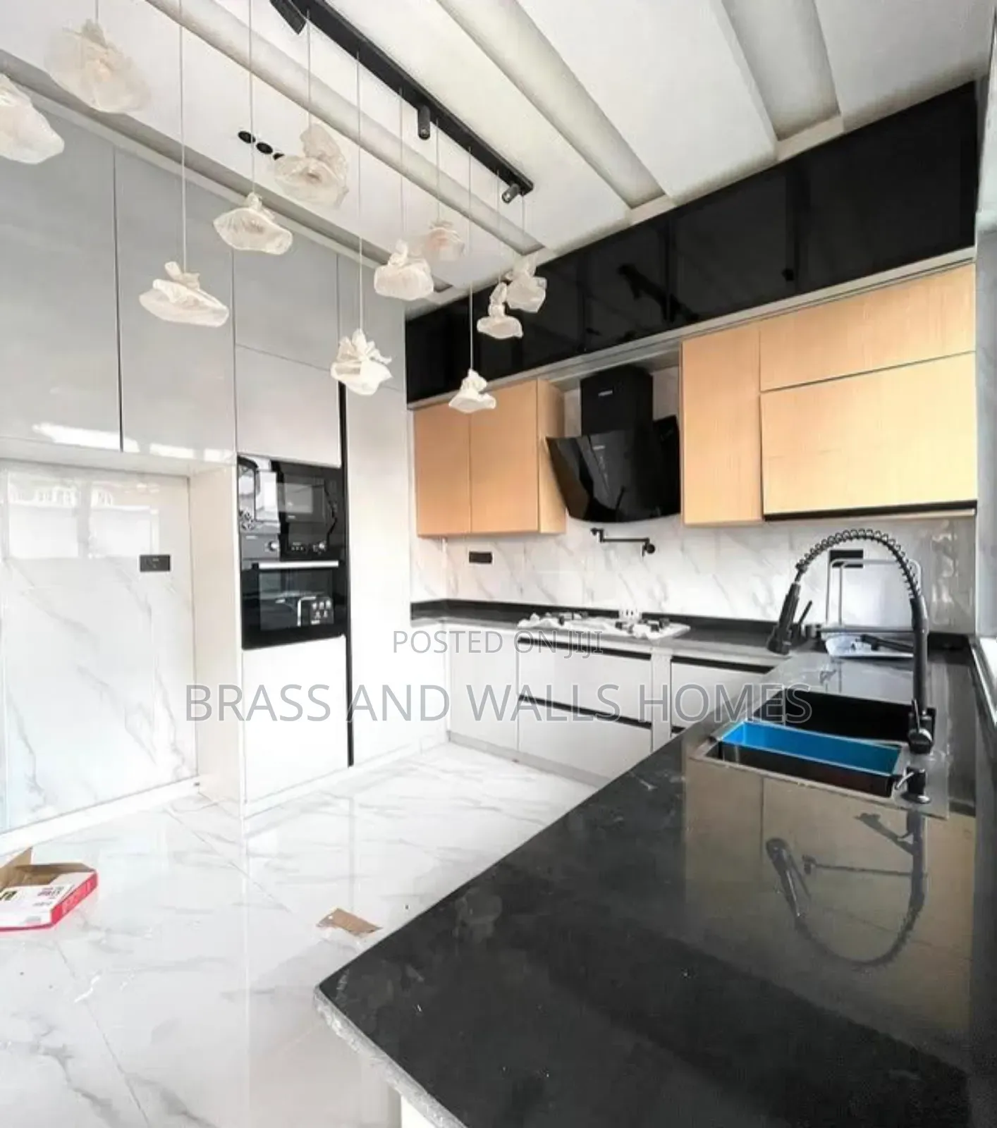 Furnished 4bdrm Duplex in Lekki Phase 1 for sale