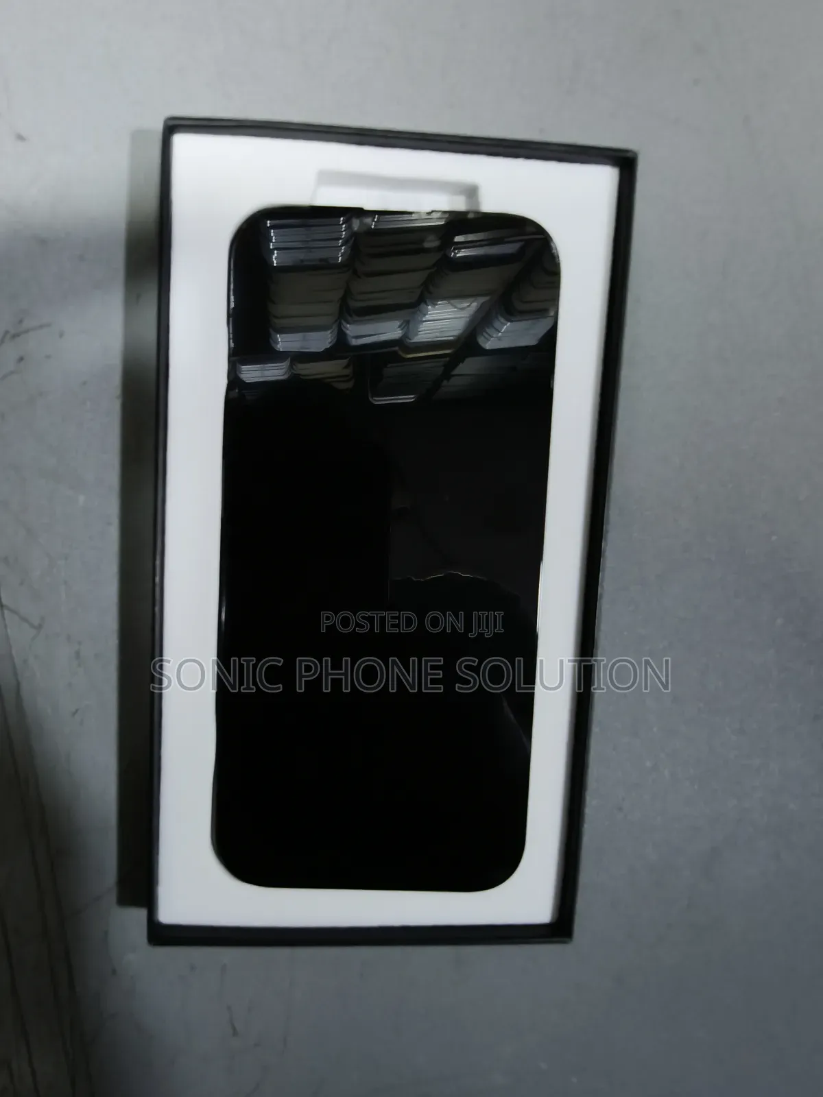 iPhone 17 Screen