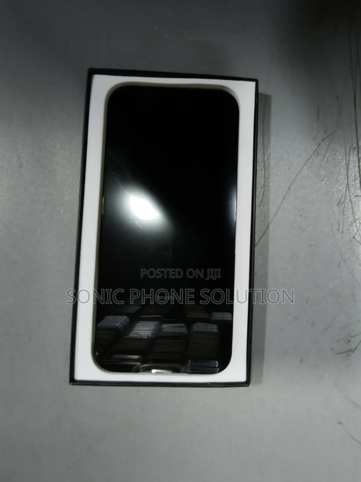 iPhone 17pro Max Screen