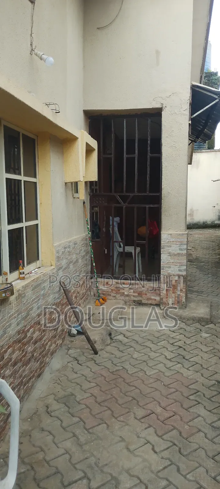 Furnished 3bdrm House in Agbado for sale