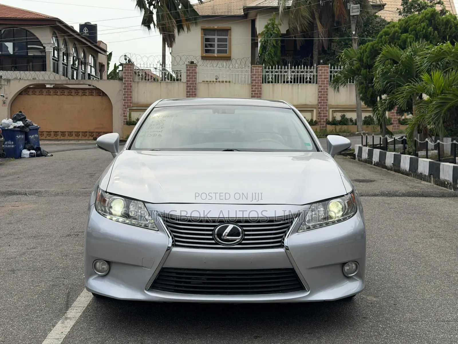 Lexus ES 350 FWD 2014 White
