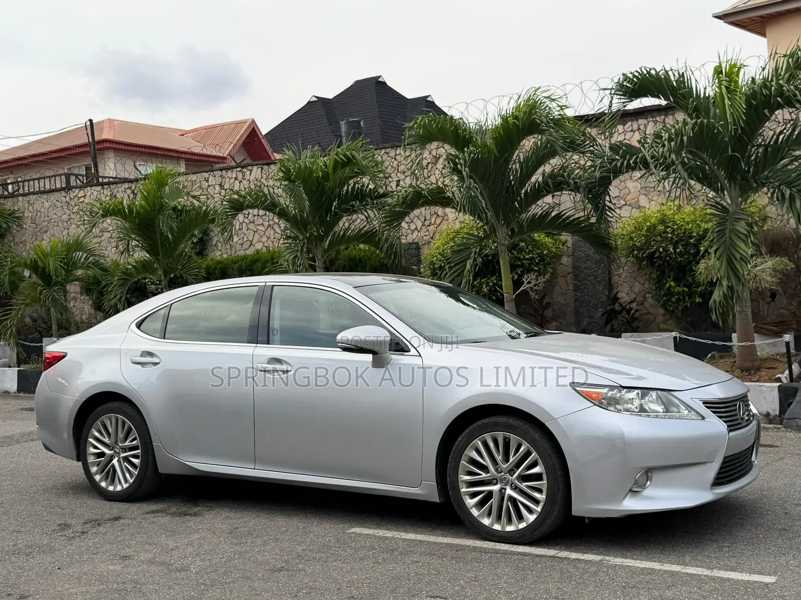 Lexus ES 350 FWD 2014 White