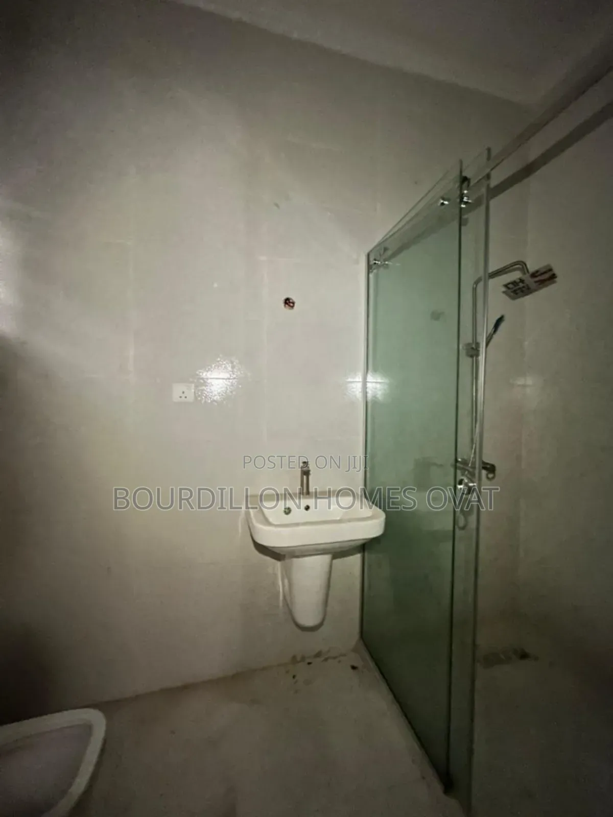 2bdrm Apartment in Ikate Lekki Lagos for sale