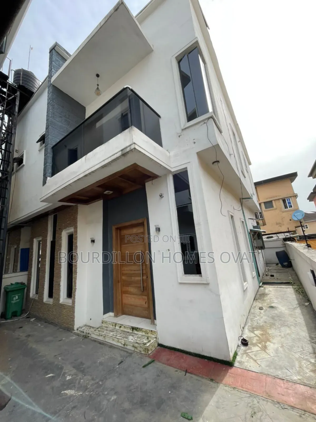 4bdrm Duplex in Ikota Lekki County for rent