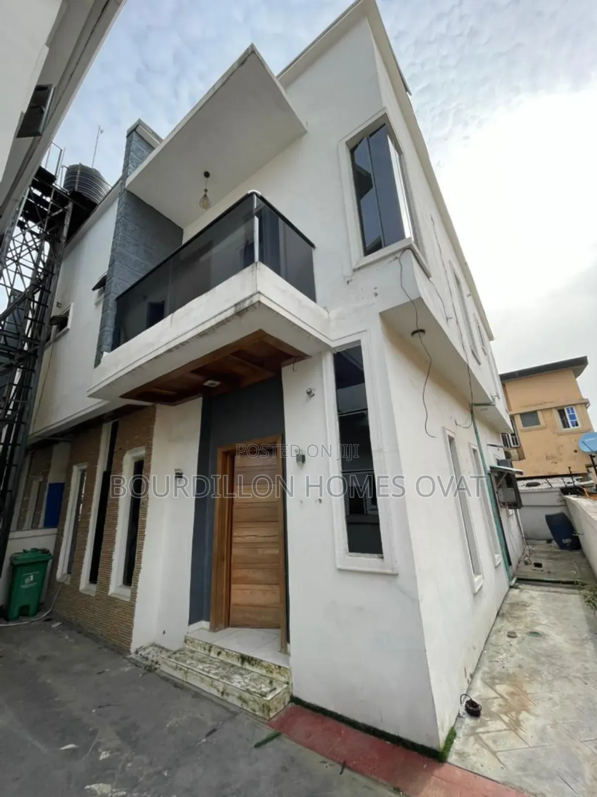 4bdrm Duplex in Ikota Lekki County for rent