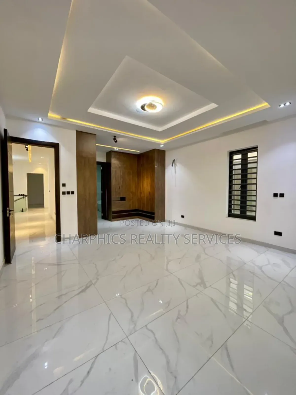 5bdrm Duplex in Lekki for sale