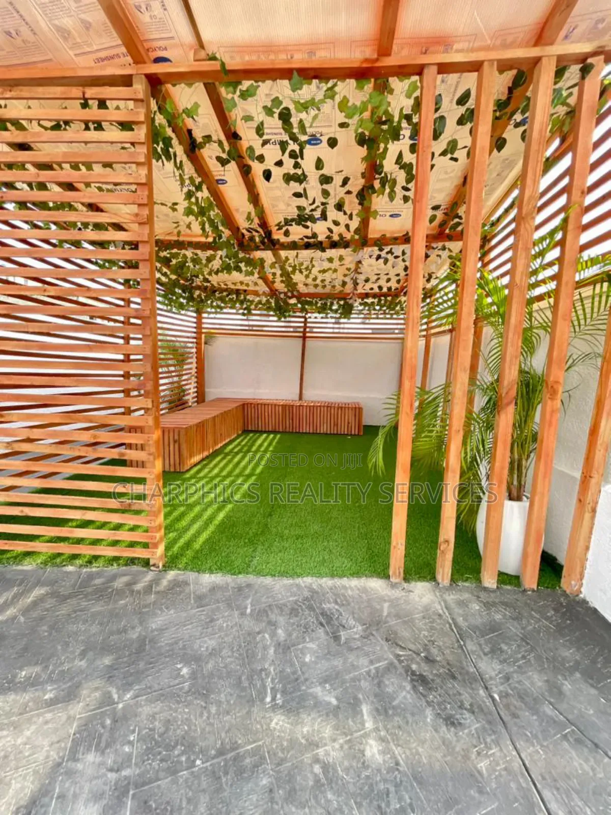 5bdrm Duplex in Ikota for sale