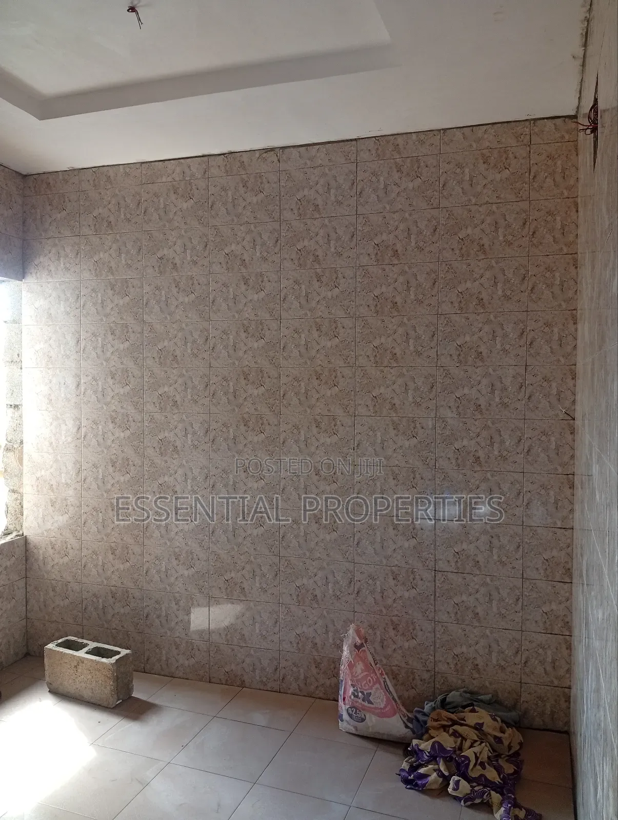 Mini Flat in Adeniyi Jones Estate for rent