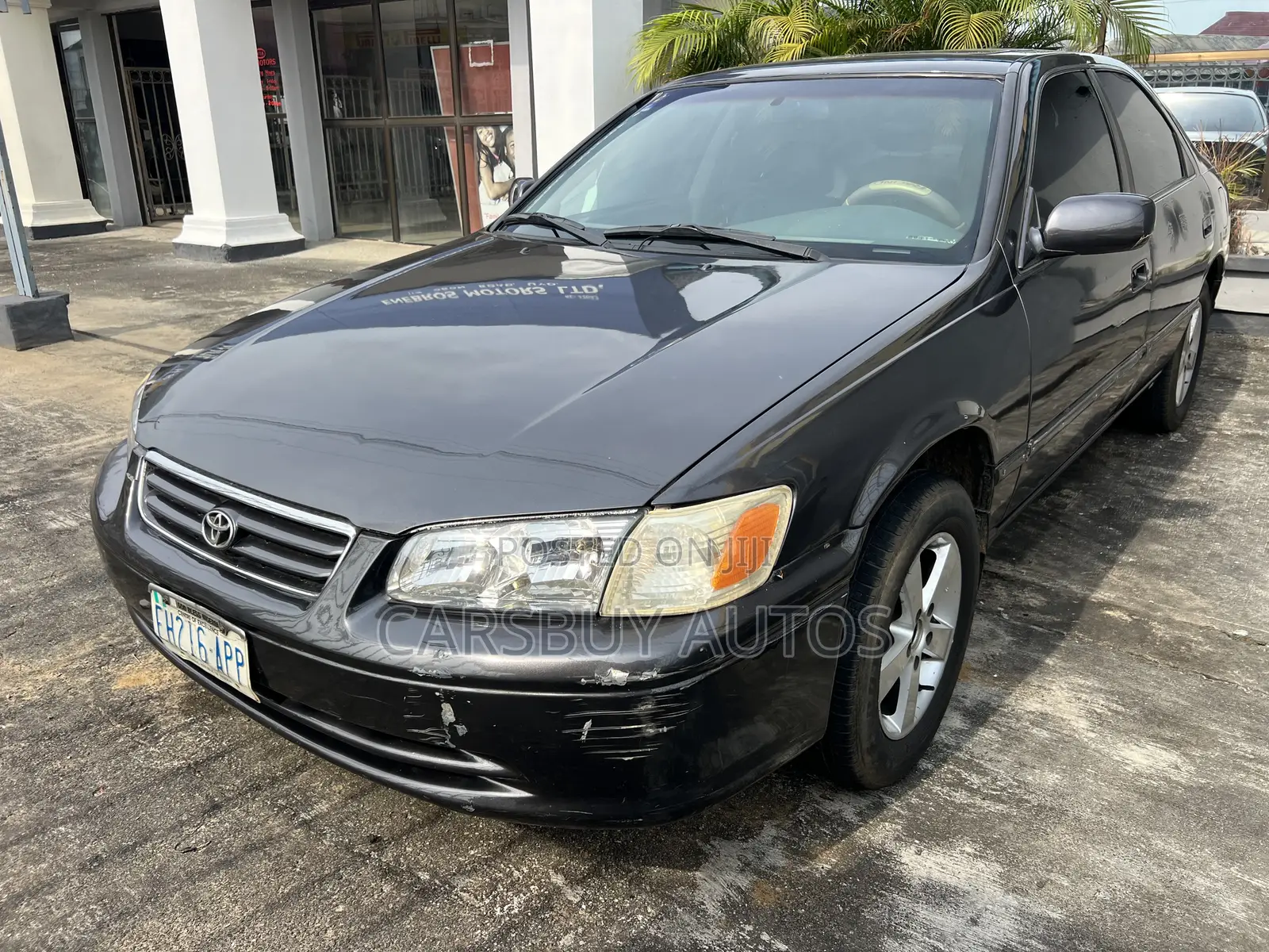 Toyota Camry XLE V6 4dr Sedan (3.0L 6cyl 4A) 2002 Gray
