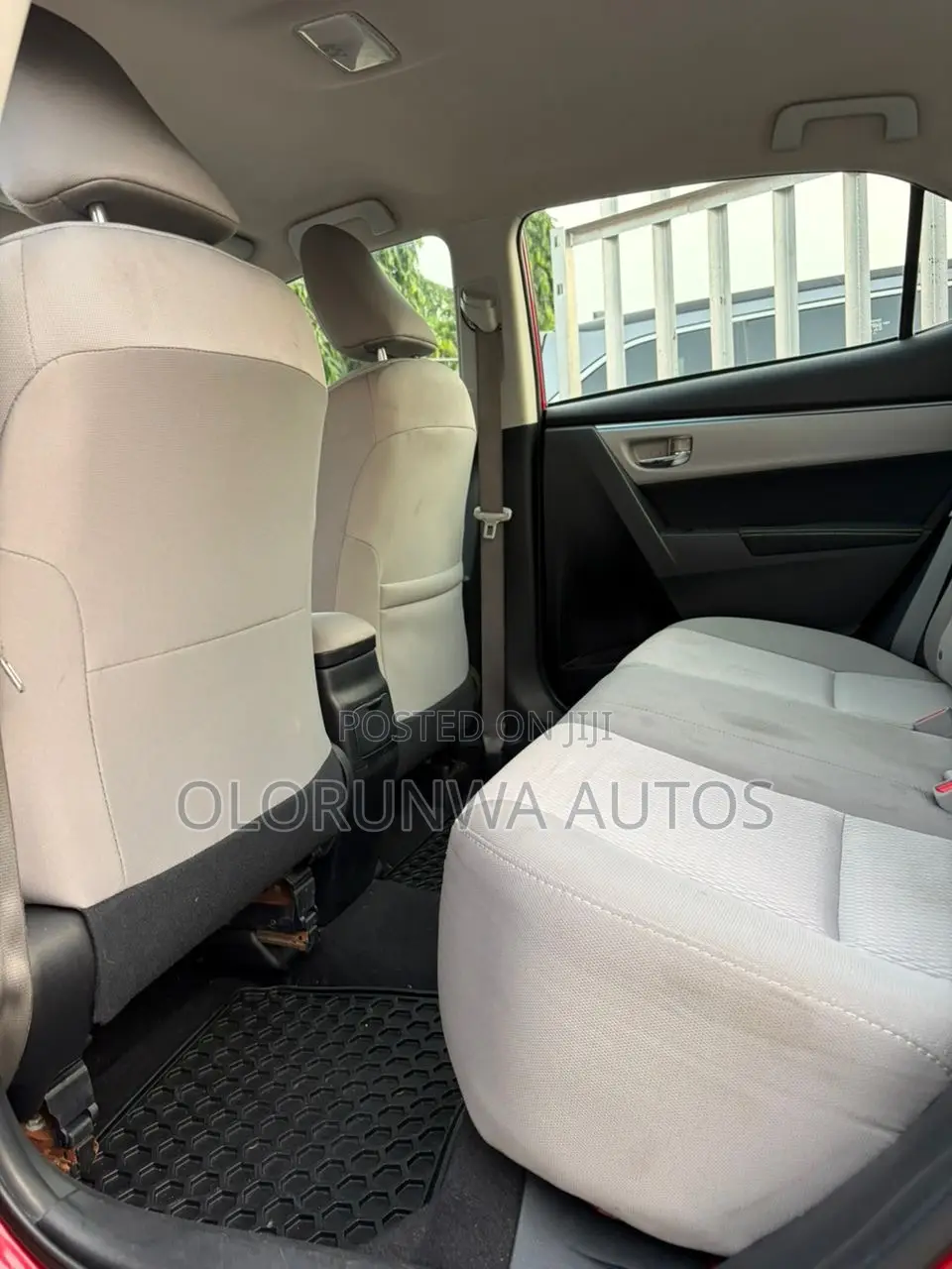 Toyota Corolla L 4dr Sedan (1.8L 4cyl 6M) 2014 Red