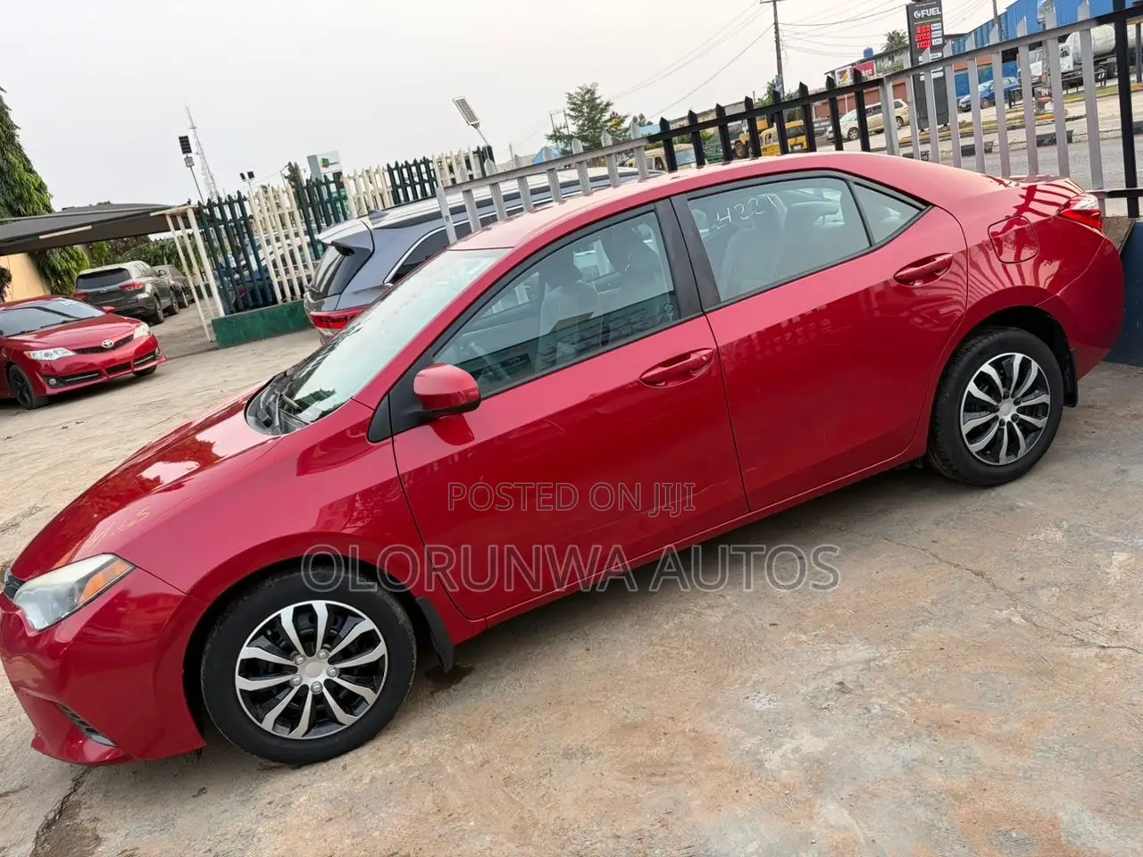 Toyota Corolla L 4dr Sedan (1.8L 4cyl 6M) 2014 Red