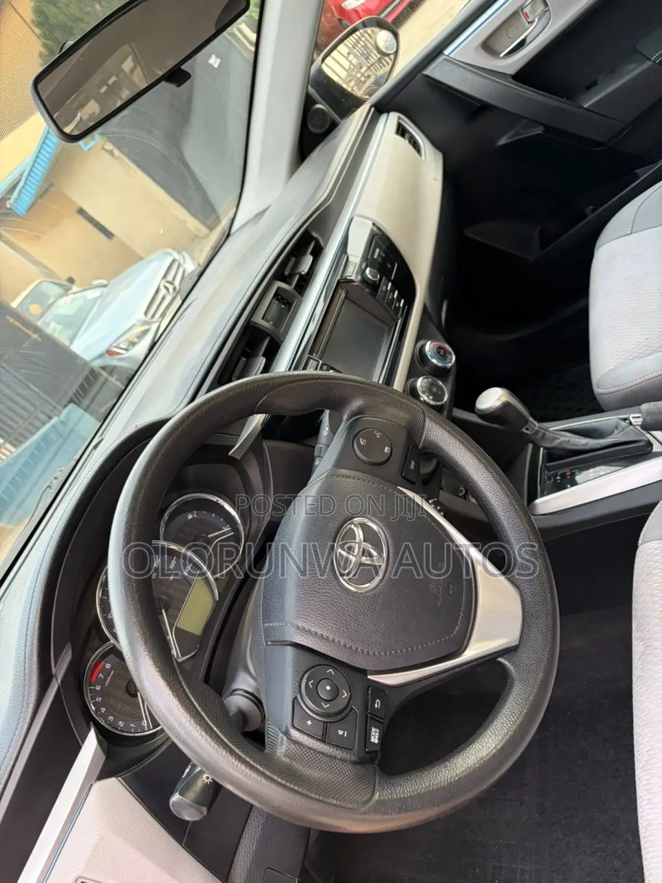 Toyota Corolla L 4dr Sedan (1.8L 4cyl 6M) 2014 Red
