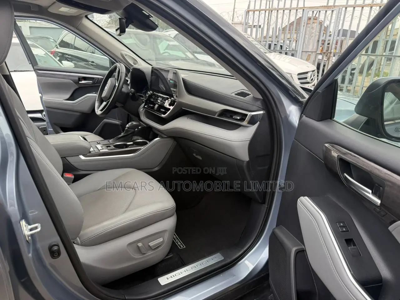 Toyota Highlander Limited AWD 2020 Blue