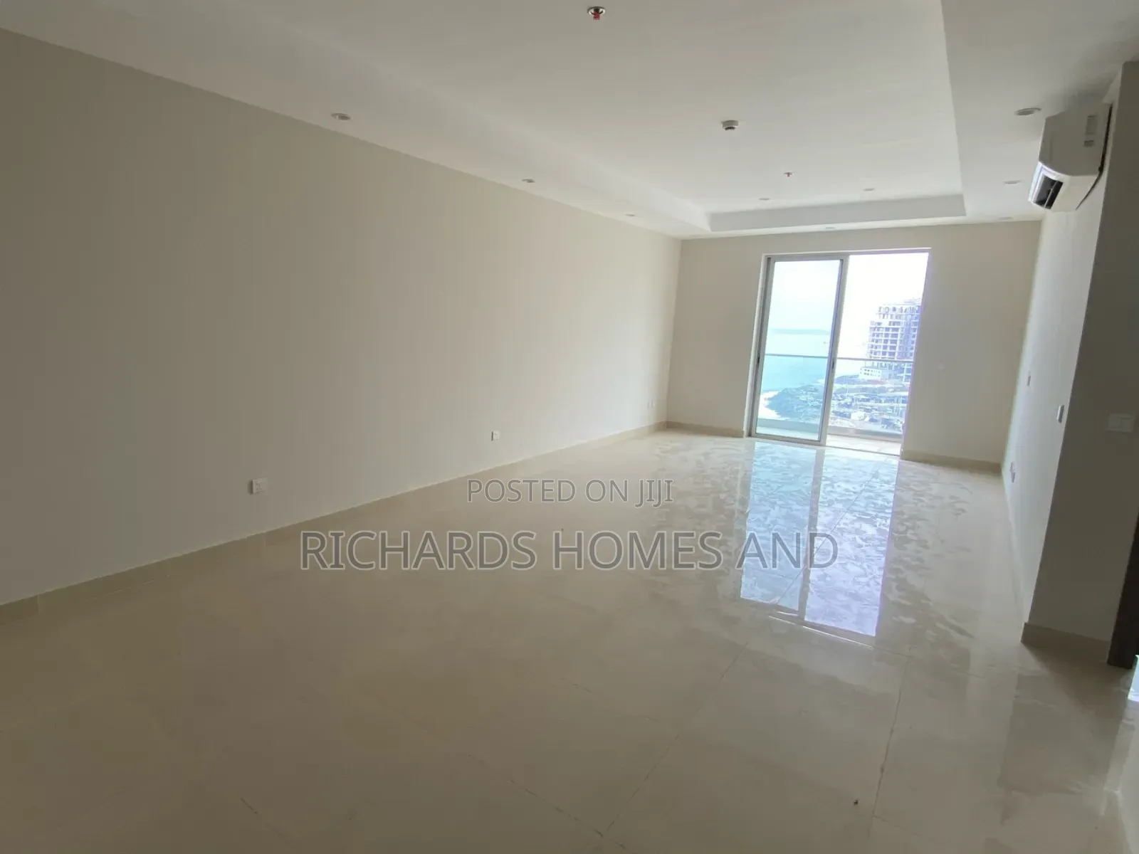1bdrm Apartment in Bluewaters, Victoria Island Extension for sale