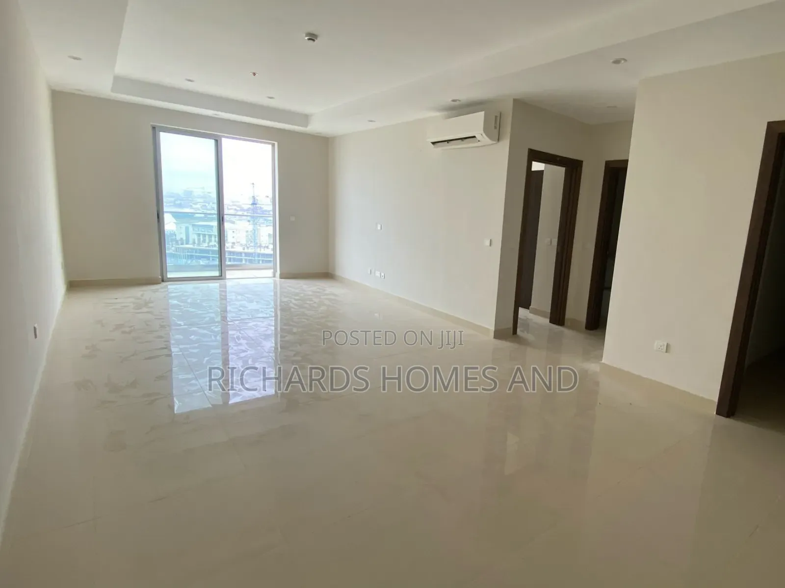 1bdrm Apartment in Bluewaters, Victoria Island Extension for sale
