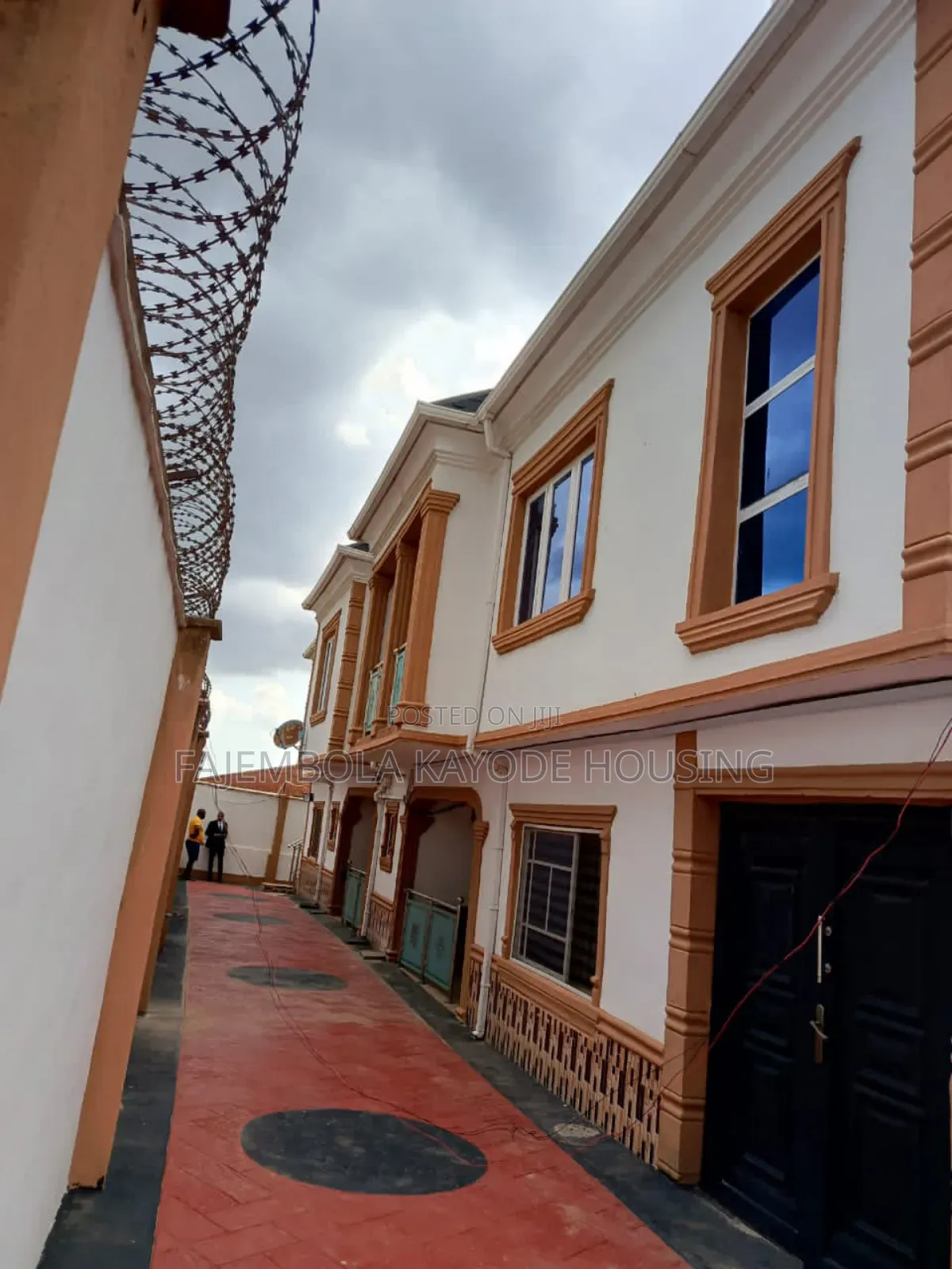 2bdrm Block of Flats in Second Gate, Alakia for sale