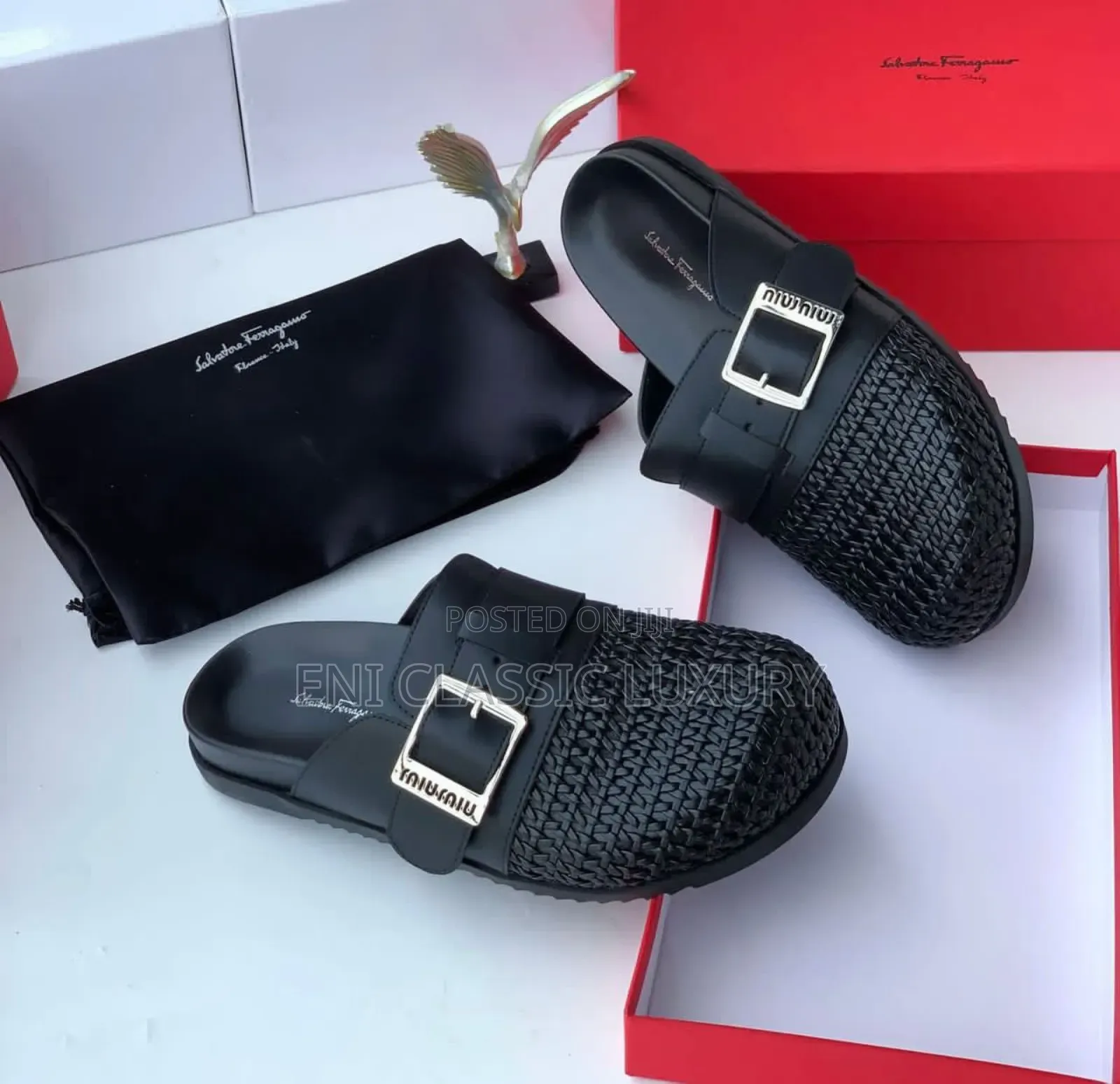 Louis Vuitton Luxury Men's Haif Shoes Best Quality Well Banded Package