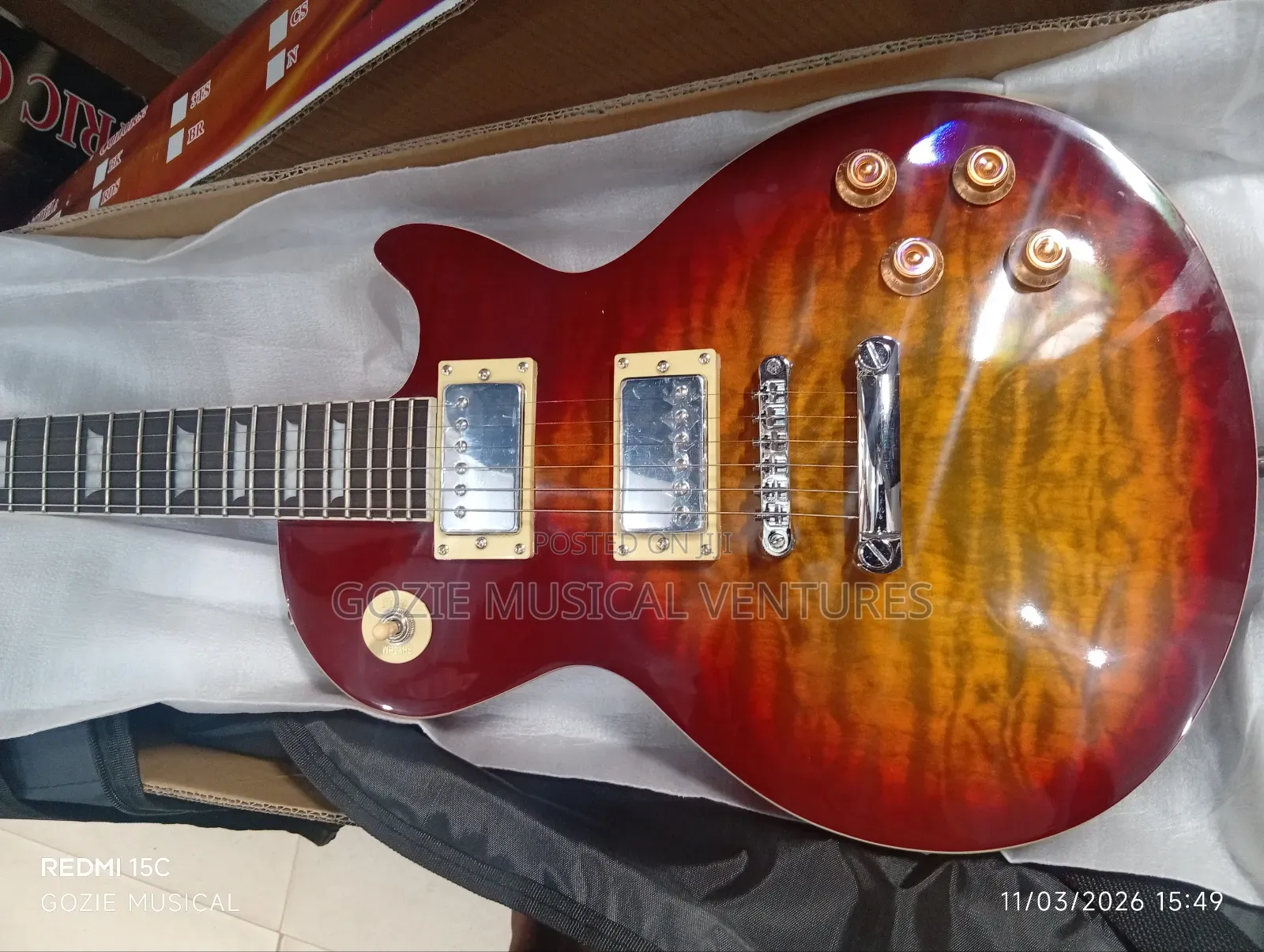 Gibson Less Paul Electric Lead Guitar Red Colour