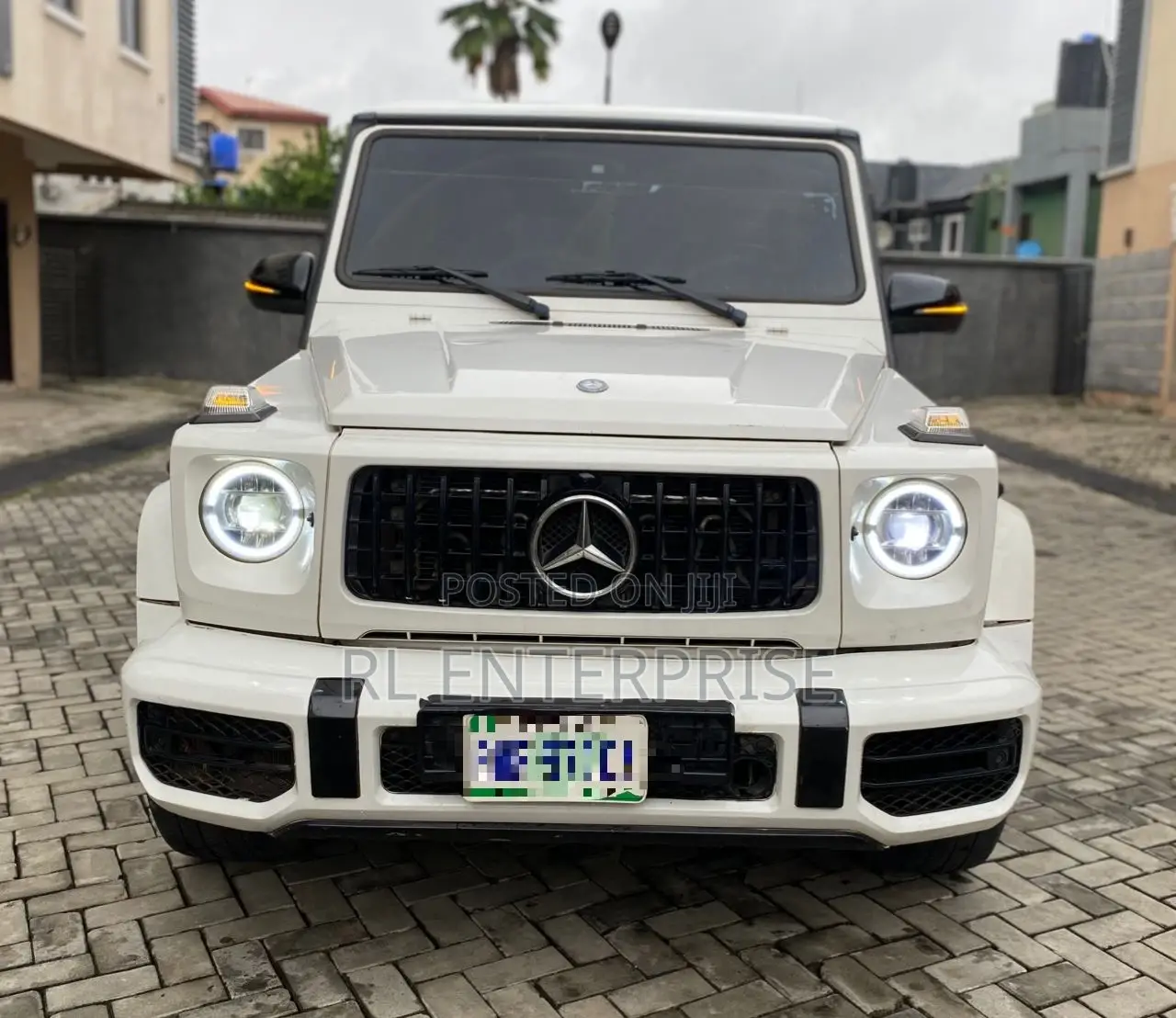 Mercedes-Benz G-Class G63 AMG 4dr SUV 4WD (5.5L 8cyl Turbo 7A) 2015