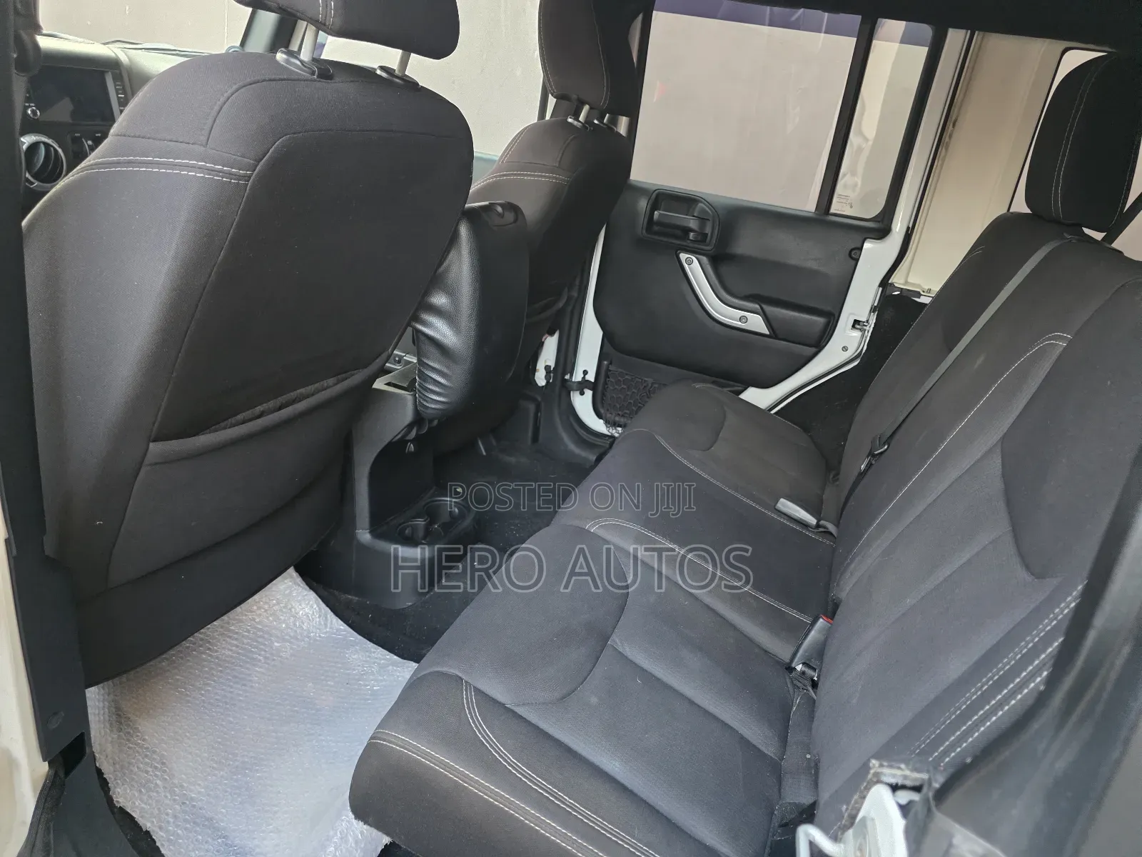 Jeep Wrangler Sahara 2013 White