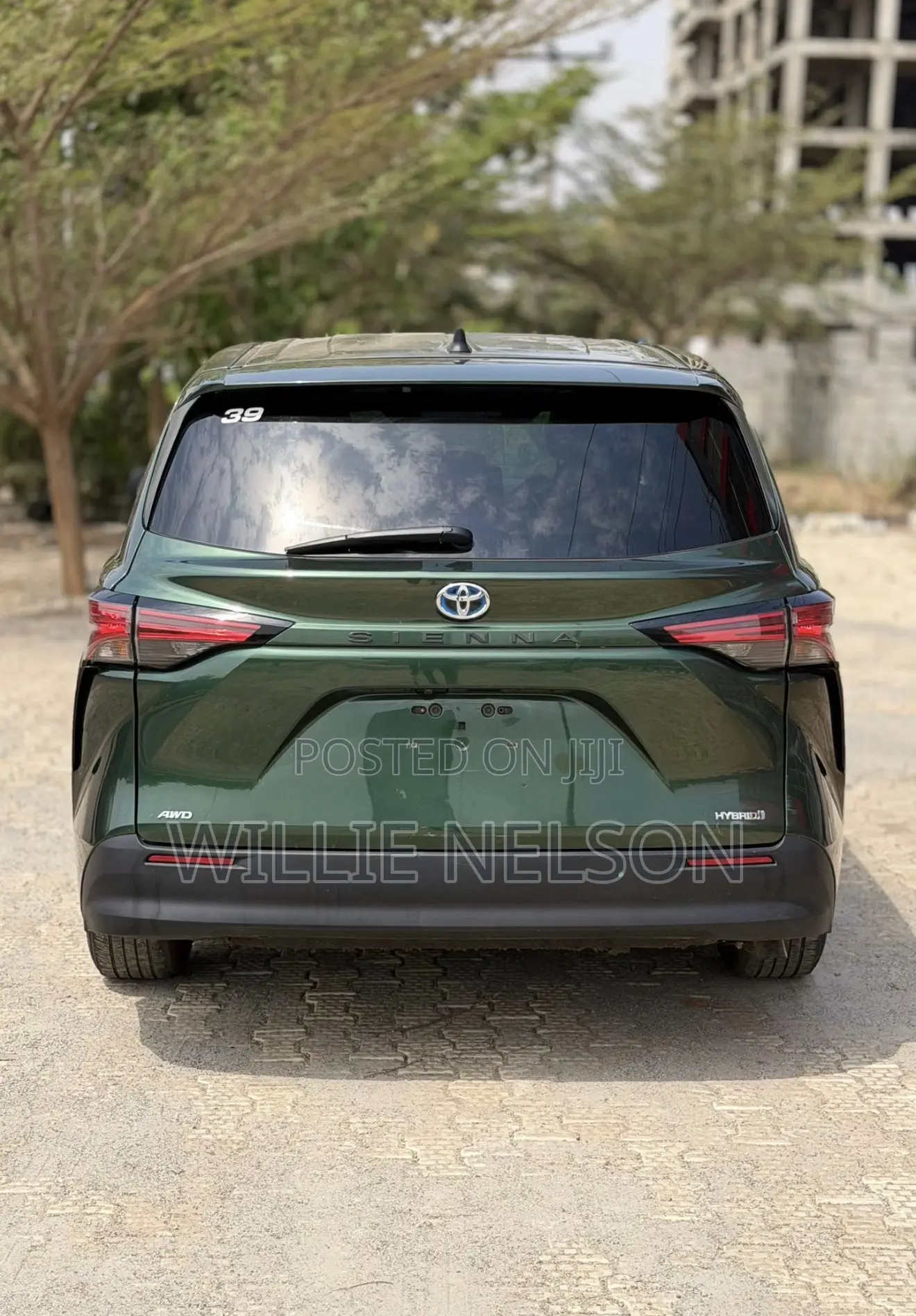 Toyota Sienna LE 8-Passenger 2021 Green