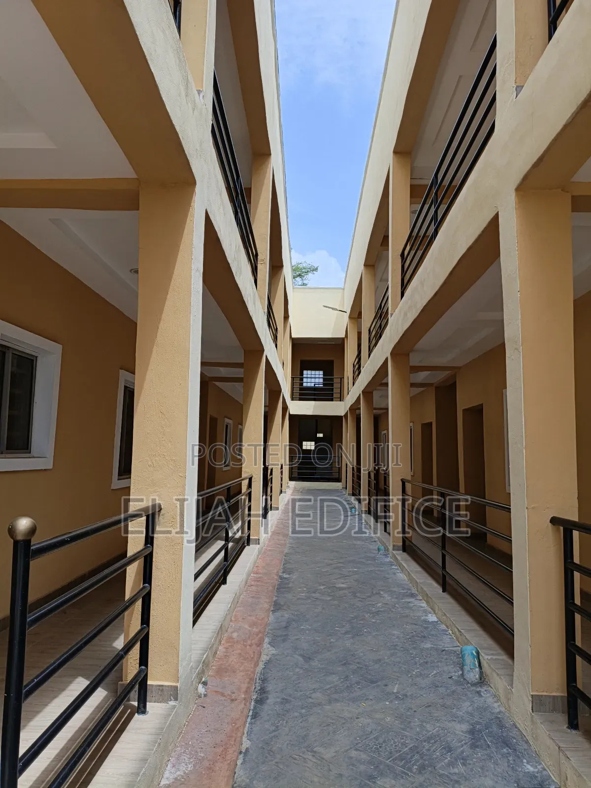Furnished Studio Apartment in Ayonusi, Ikorodu Garage for rent