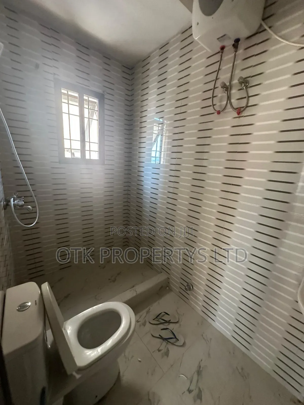 2bdrm Block of Flats in Earth Point Estate for rent