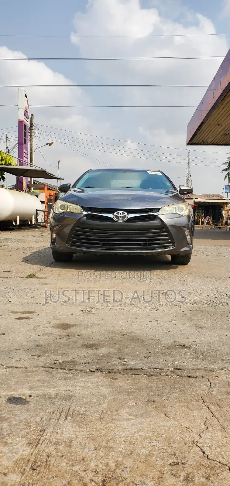 Toyota Camry 2016 Brown