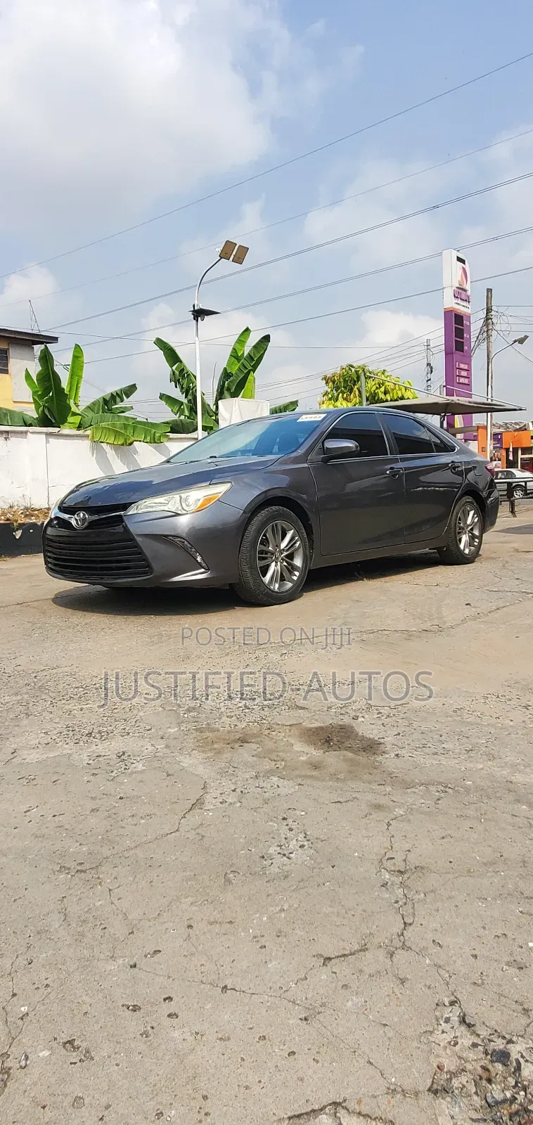 Toyota Camry 2016 Brown