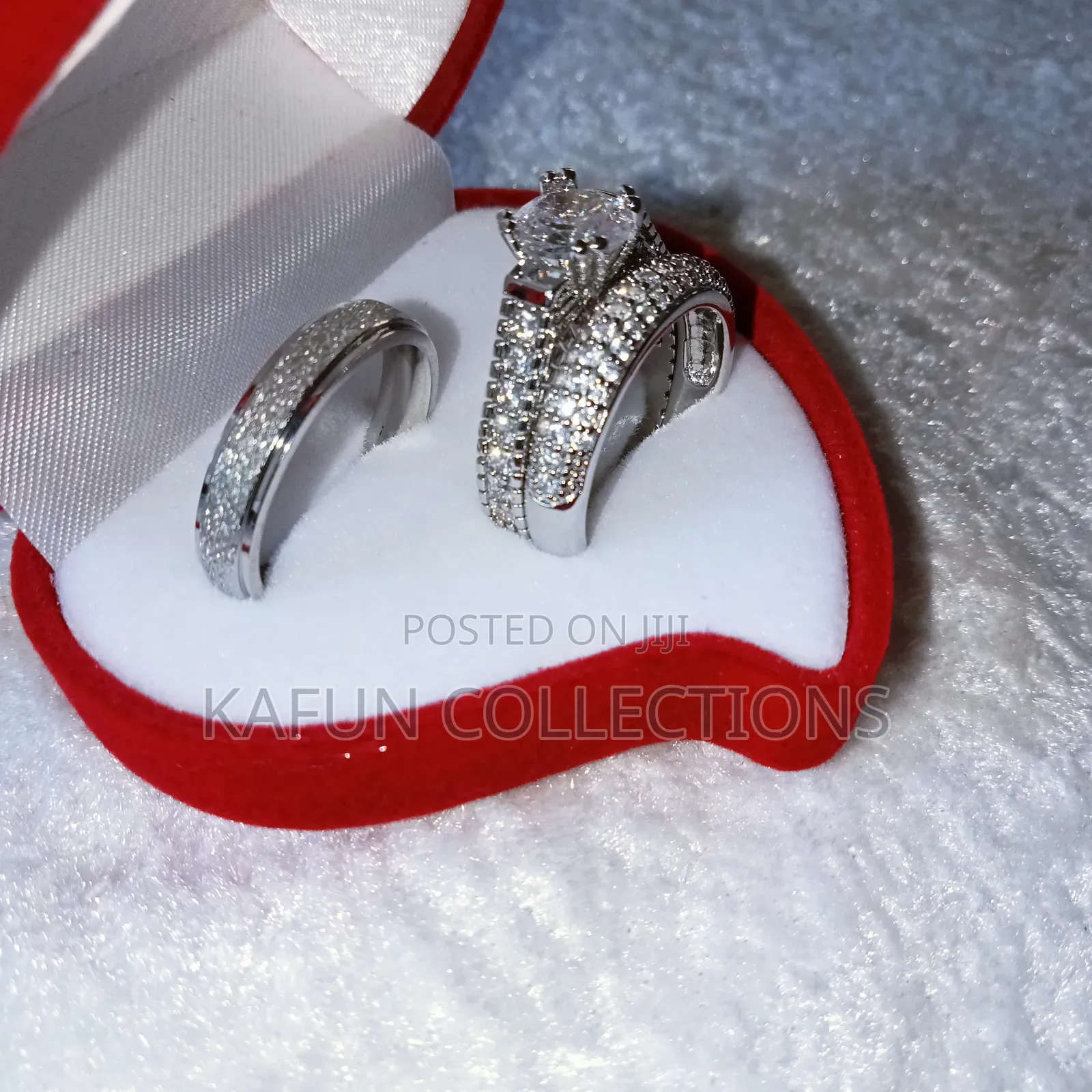 High Quality White Zirconia Luxury Couple's Ring Set