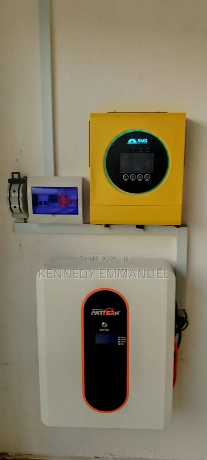 24 Volt 6kva Hybrid Inverter and 5kilo Watts Lithium Battery