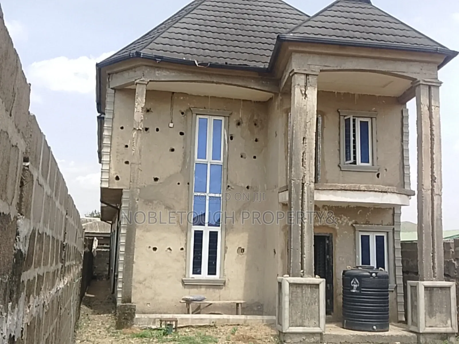4bdrm Bungalow in Igando Lagos for sale