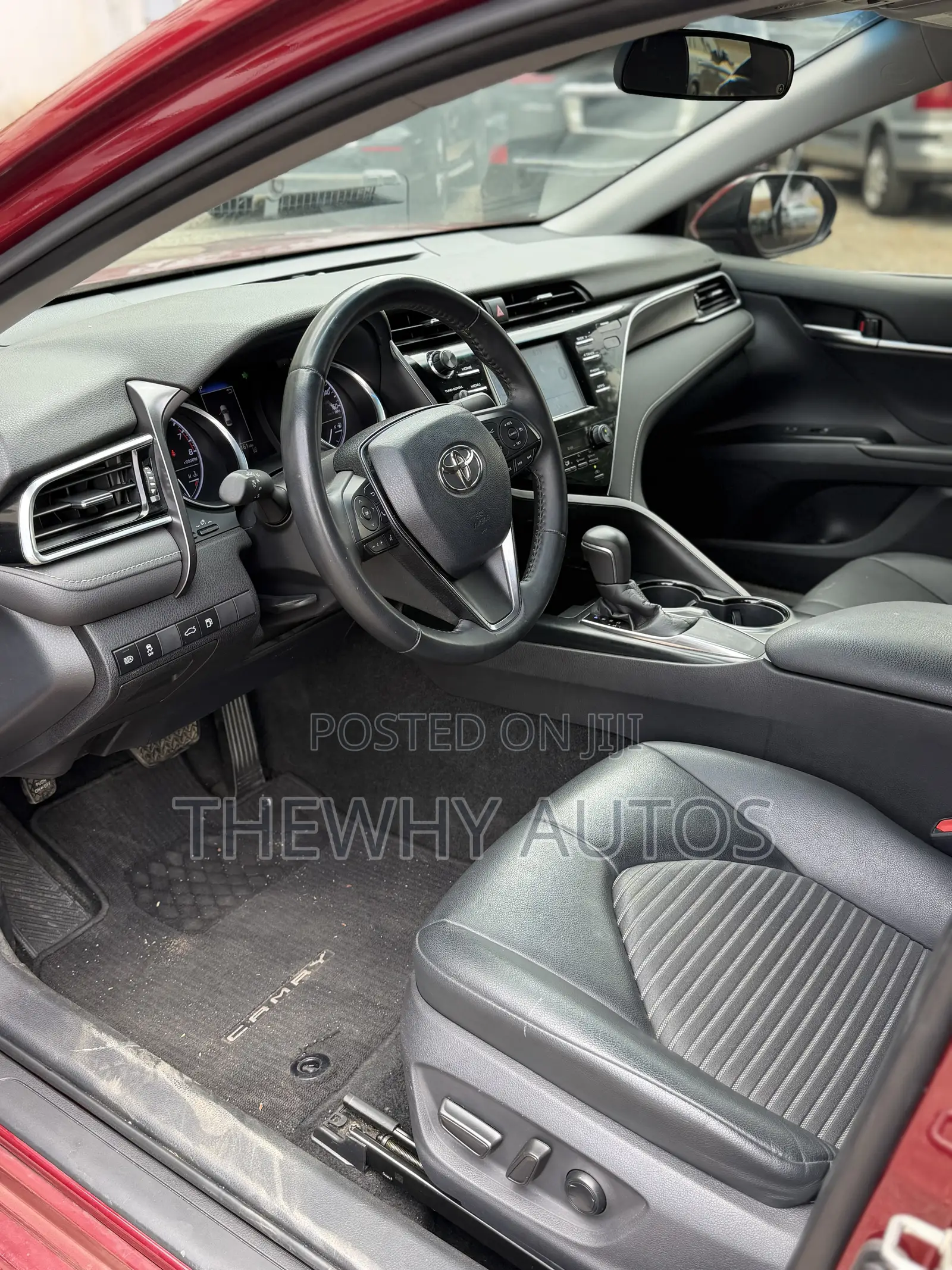 Toyota Camry SE FWD (2.5L 4cyl 8AM) 2018 Burgundy