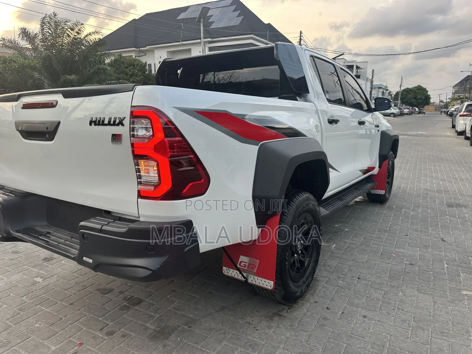 New Toyota Hilux 2025 White
