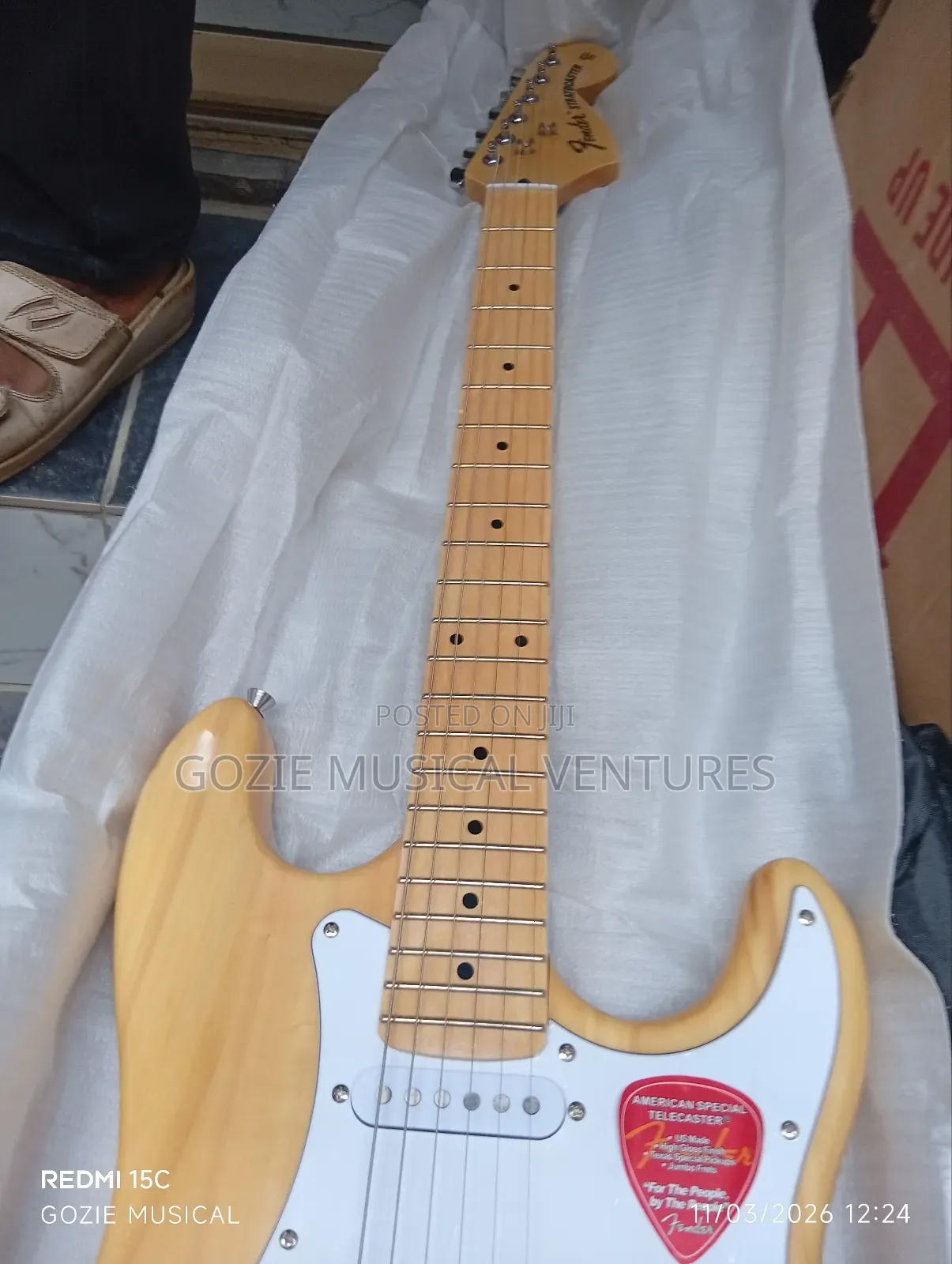 Fender Stratocaster Electric Lead Guitar Wood Colour