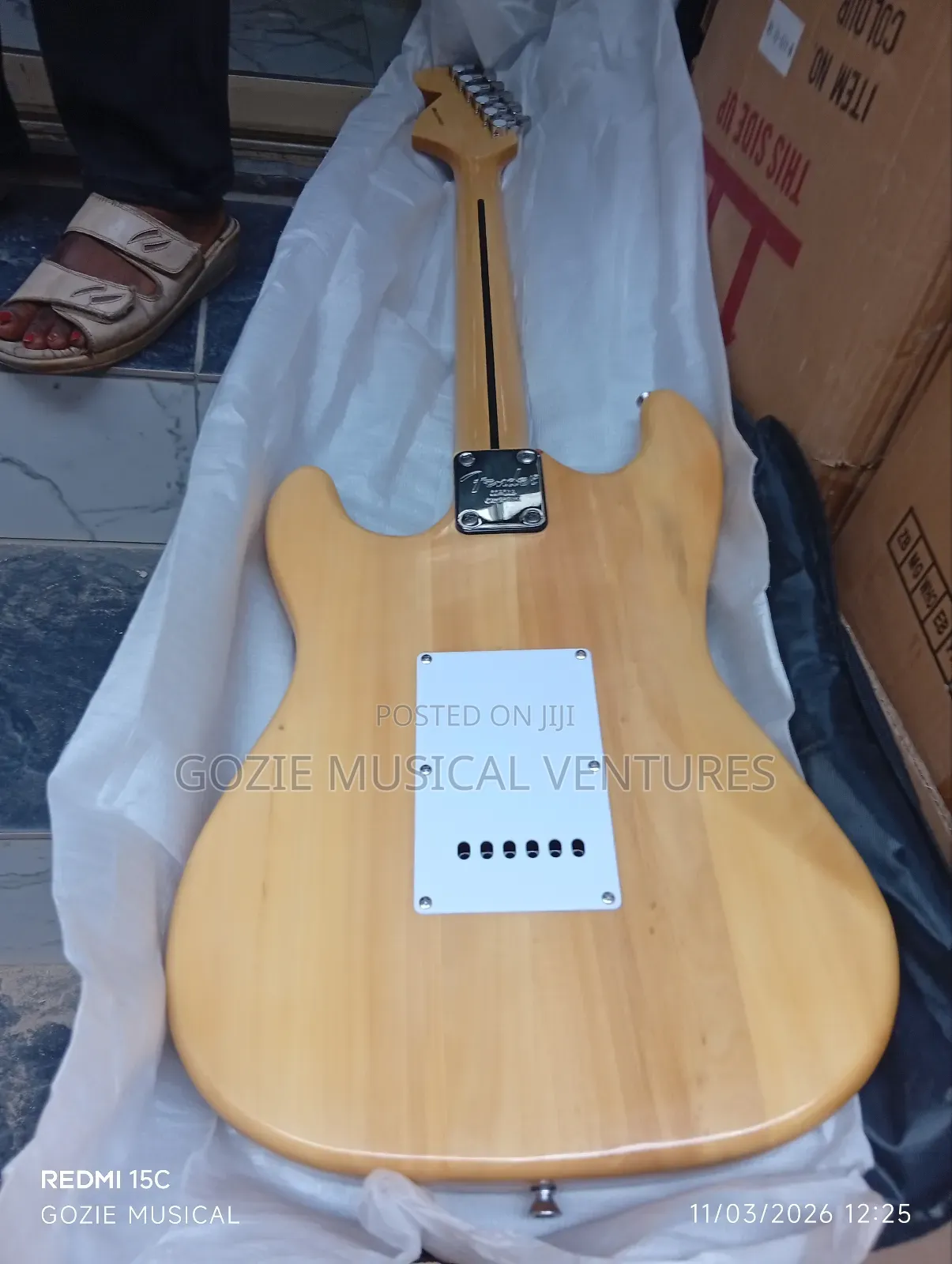 Fender Stratocaster Electric Lead Guitar Wood Colour