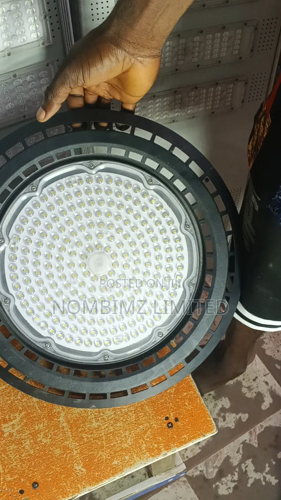 200 Watts Led N.S Philips Lighting Holland Highbay Round Face